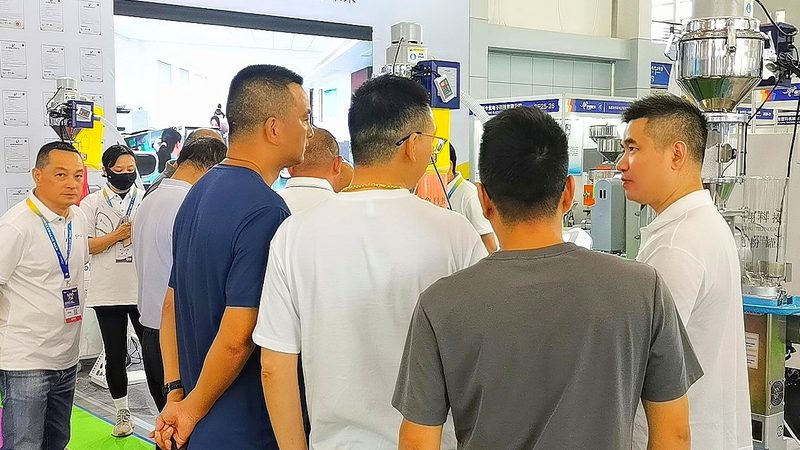 户外广告灯箱：揭秘制作工艺与批发价格背后的秘密
