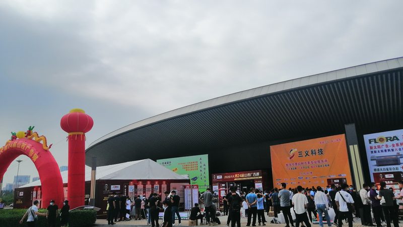 不锈钢标识牌与铝牌：材质差异与适用场景解析